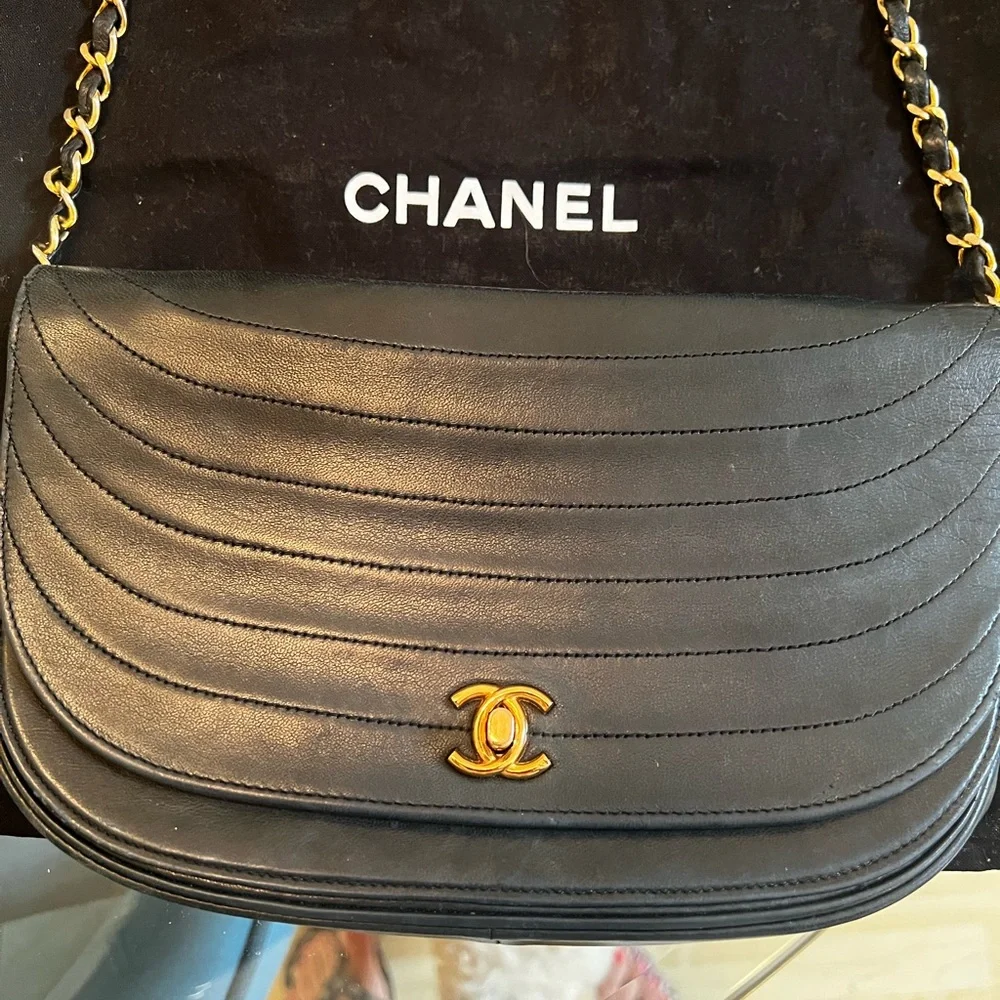 Chanel Timeless Moon Bag - Picture 2 of 11